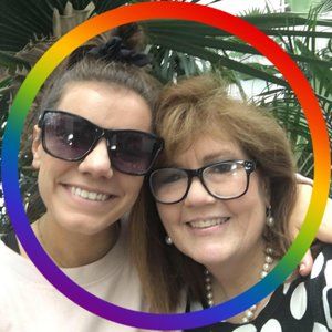 Meet your Posher, Felicia